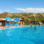 Borgo Del Principe By Valentour 4* 赞布隆内