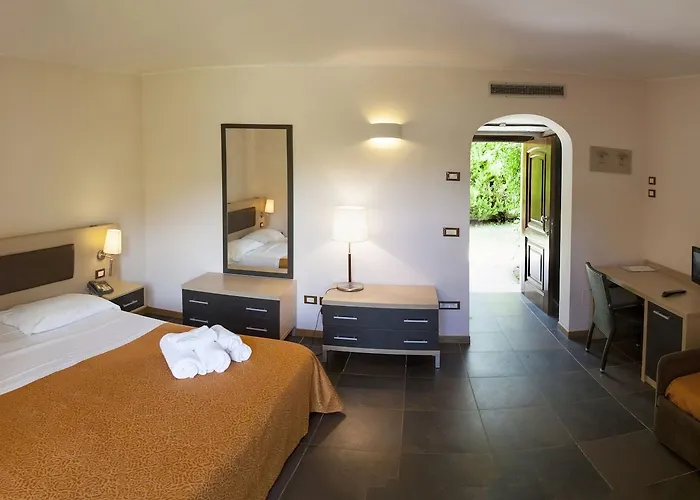 Borgo Del Principe By Valentour ザンブローネ