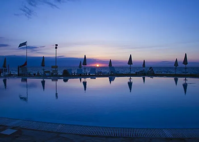 Borgo Del Principe By Valentour 4* ザンブローネ