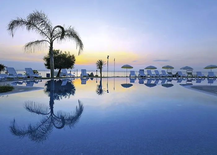 Borgo Del Principe By Valentour 4* ザンブローネ