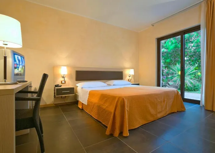 Borgo Del Principe By Valentour Zambrone